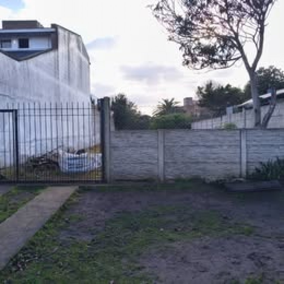 vendo o Permuto Terreno 375m2 - B° San Carlos 