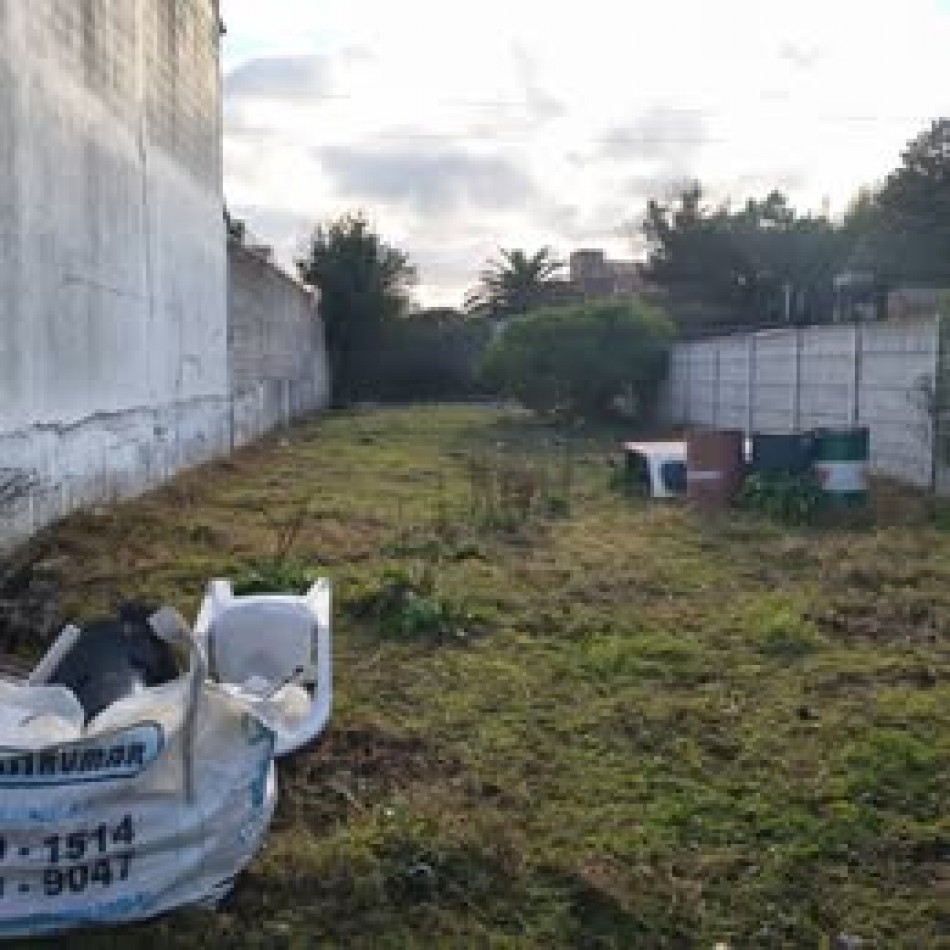 vendo o Permuto Terreno 375m2 - B° San Carlos 