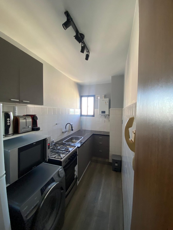 Exclusivo 3 Ambientes Reciclado Con Vista al Mar - LA PERLA