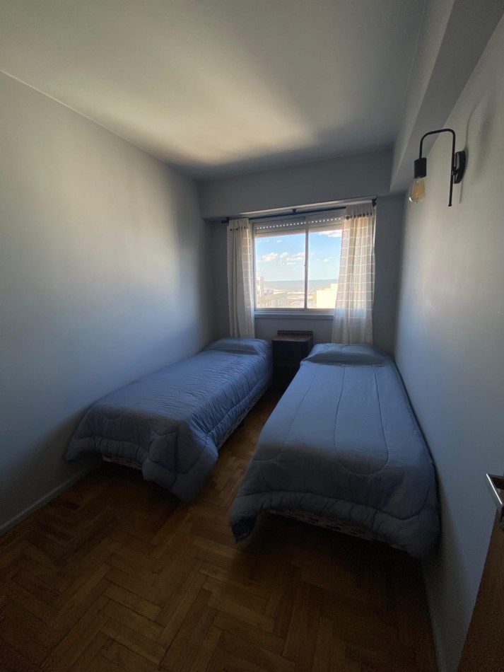 Exclusivo 3 Ambientes Reciclado Con Vista al Mar - LA PERLA