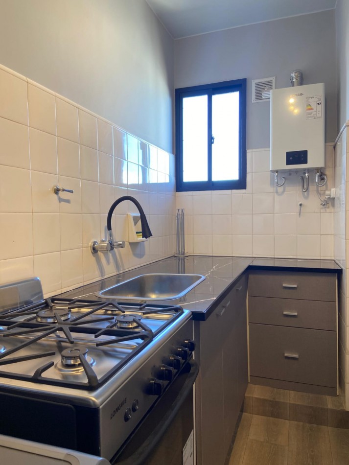 Exclusivo 3 Ambientes Reciclado Con Vista al Mar - LA PERLA