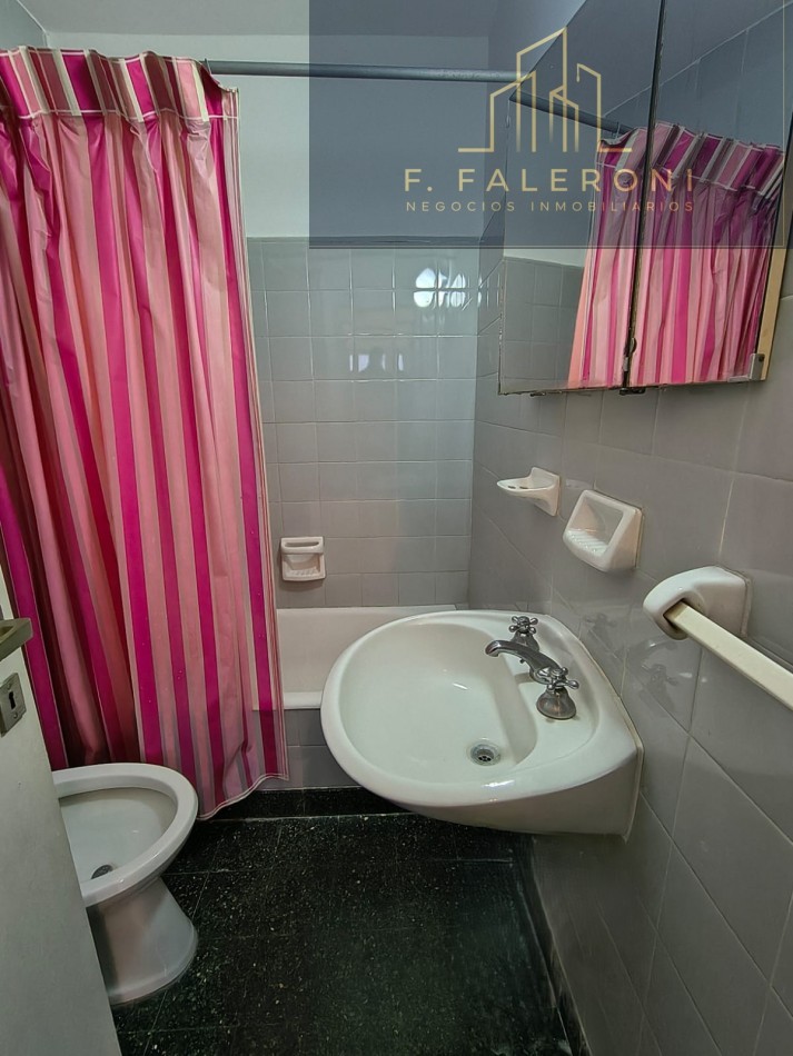 Departamento de 1 Ambiente. Zona Plaza Colon 