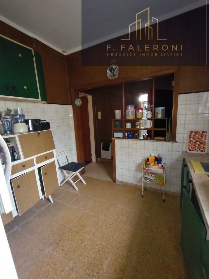 LOTE DE 299 M2 CON CHALET A RECICLAR. B° POMPEYA
