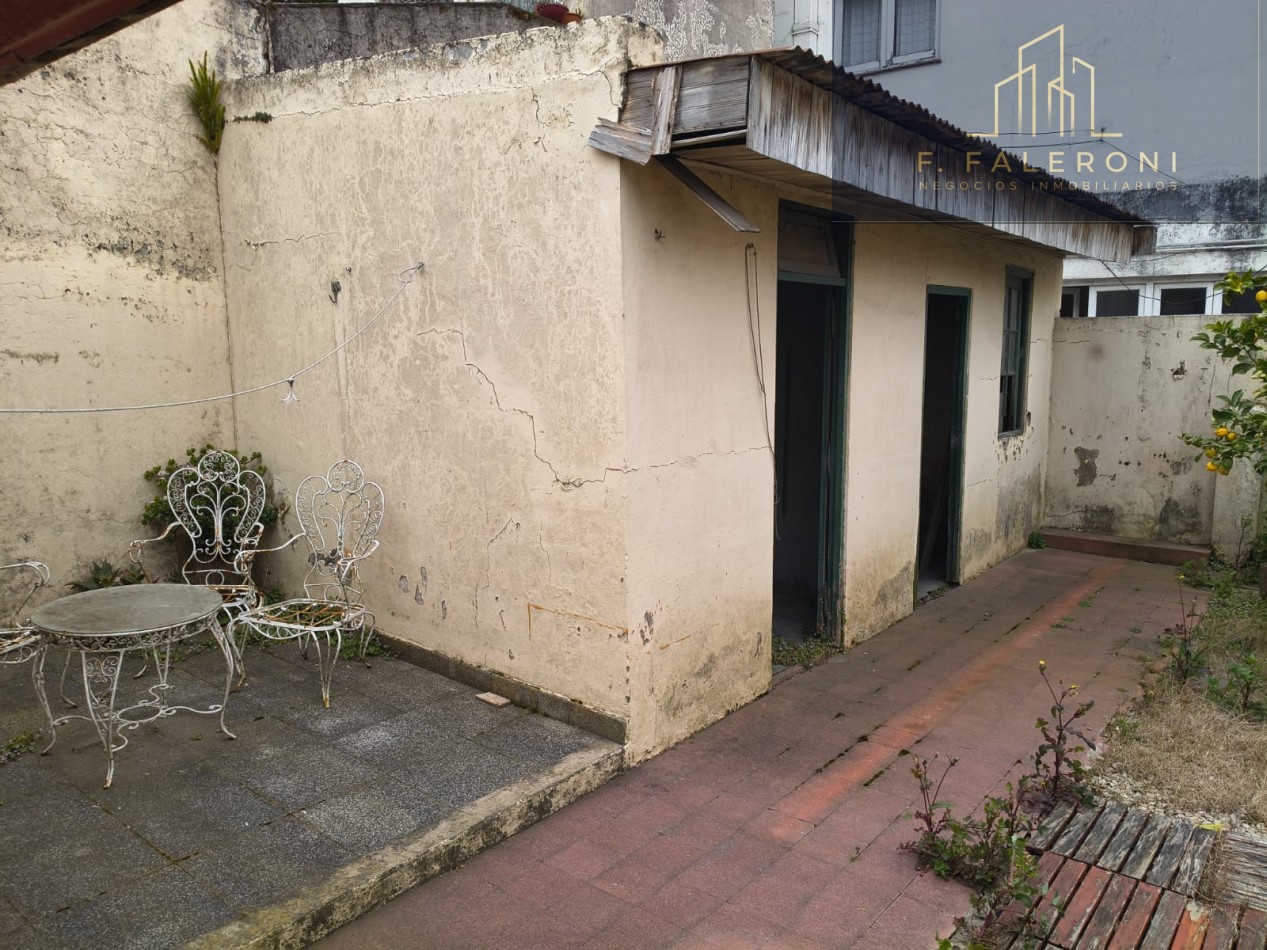 LOTE DE 299 M2 CON CHALET A RECICLAR. B° POMPEYA