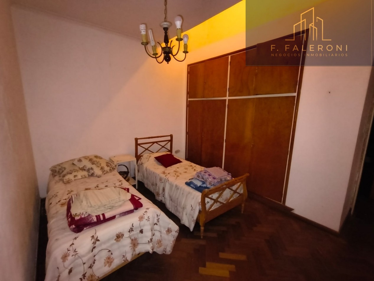 LOTE DE 299 M2 CON CHALET A RECICLAR. B° POMPEYA