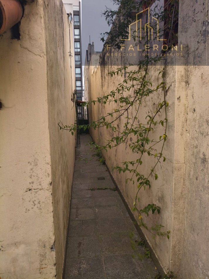 LOTE DE 299 M2 CON CHALET A RECICLAR. B° POMPEYA