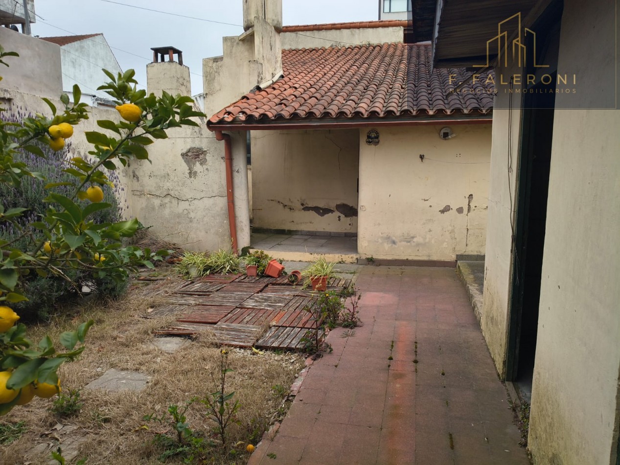 LOTE DE 299 M2 CON CHALET A RECICLAR. B° POMPEYA