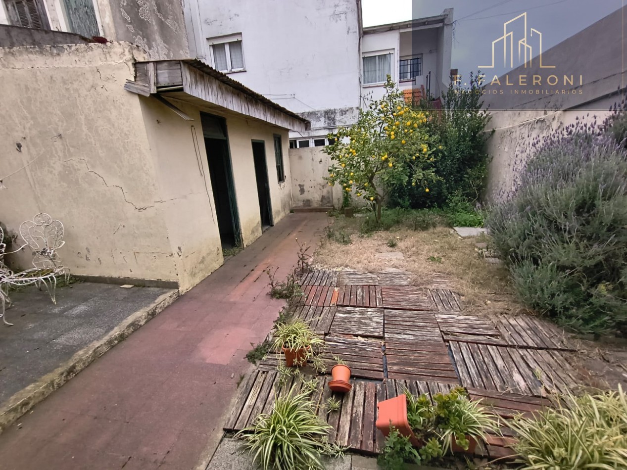 LOTE DE 299 M2 CON CHALET A RECICLAR. B° POMPEYA